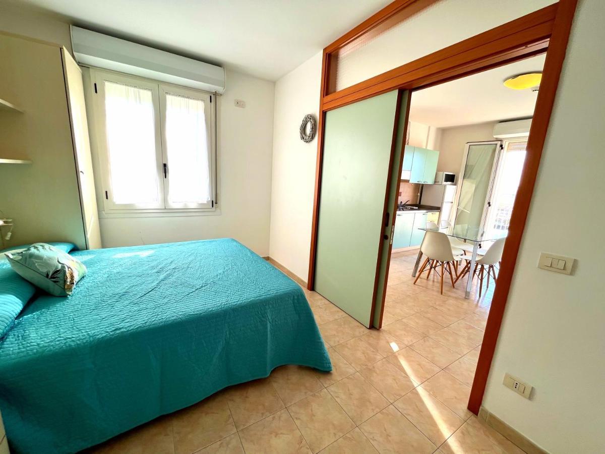 Residence Frontemare Rimini Exterior foto