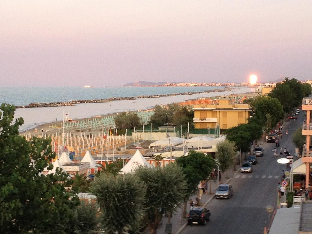 Residence Frontemare Rimini Quarto foto